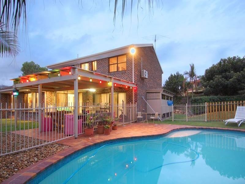 102 Arrabri Avenue, Mount Ommaney QLD 4074