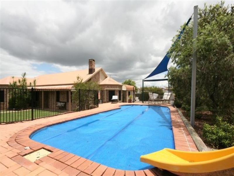 29 Harris Place, Seventeen Mile Rocks QLD 4073