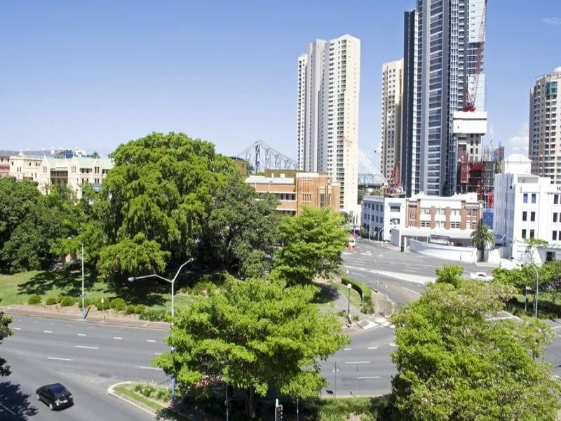 22 Barry Parade, Fortitude Valley QLD 4006