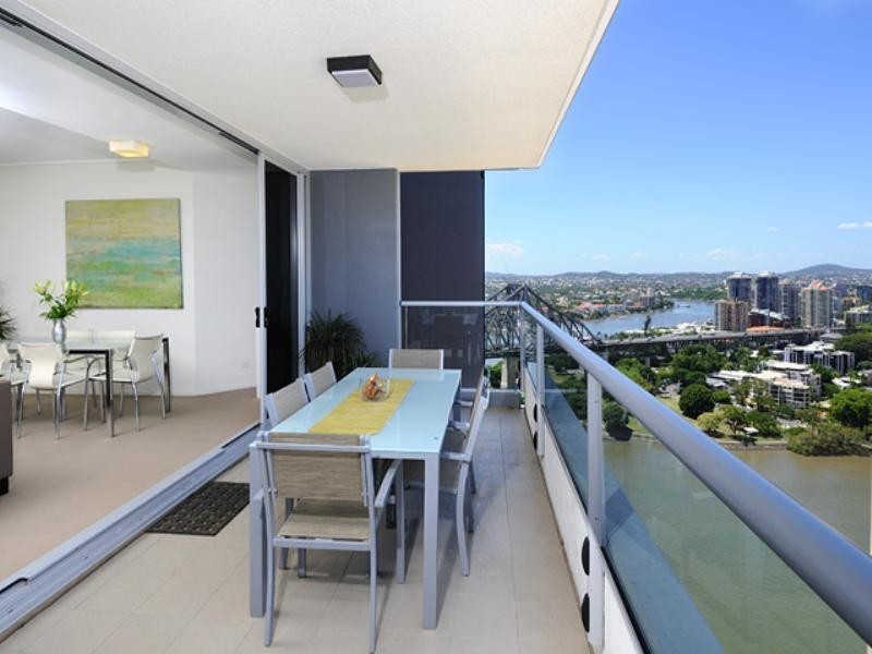 261/30 Macrossan Street, Brisbane QLD 4000