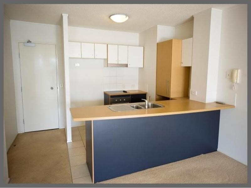 17/15 Goodwin Street, Kangaroo Point QLD 4169