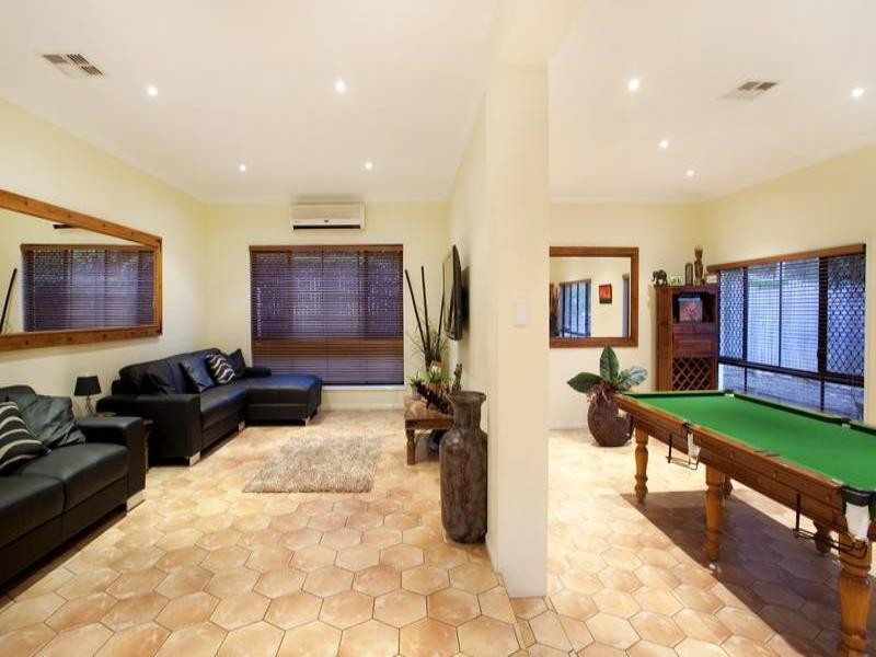 31 Killarney Place, Chermside West QLD 4032