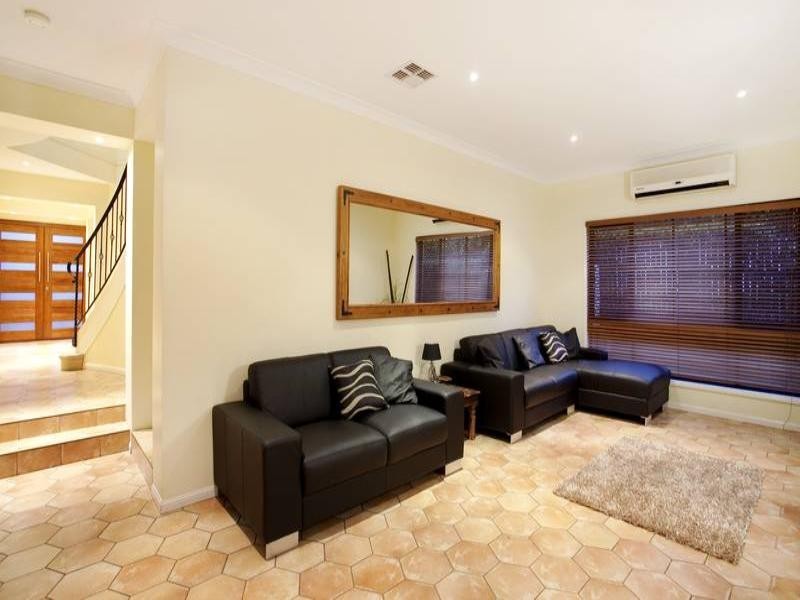 31 Killarney Place, Chermside West QLD 4032