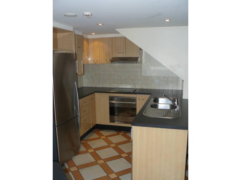 2/189 Leichhardt Street, Spring Hill QLD 4000