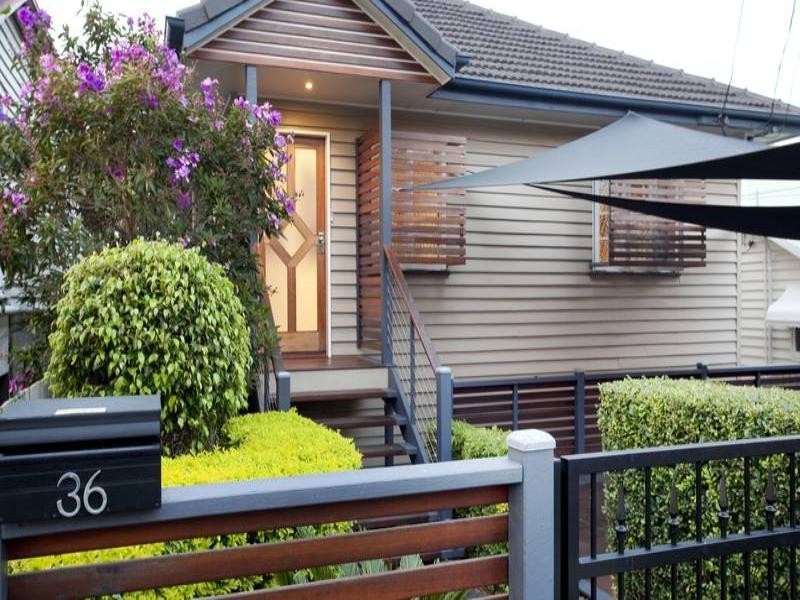 36 Ninth Avenue, Coorparoo QLD 4151