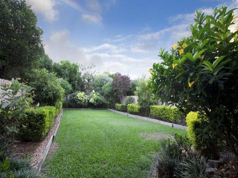 36 Ninth Avenue, Coorparoo QLD 4151