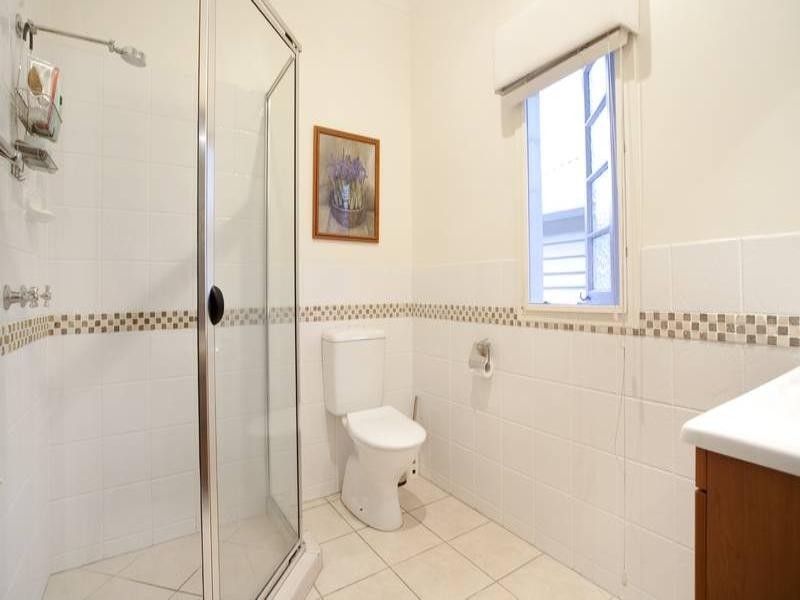 36 Ninth Avenue, Coorparoo QLD 4151