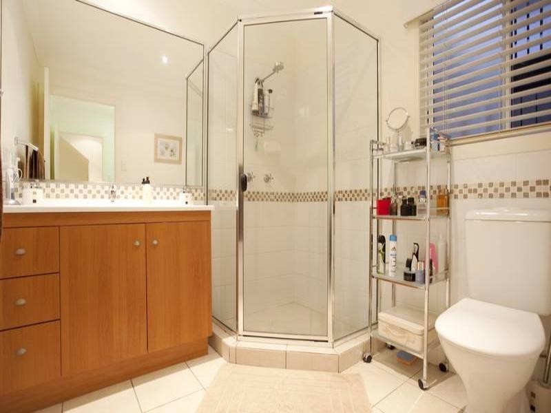 36 Ninth Avenue, Coorparoo QLD 4151