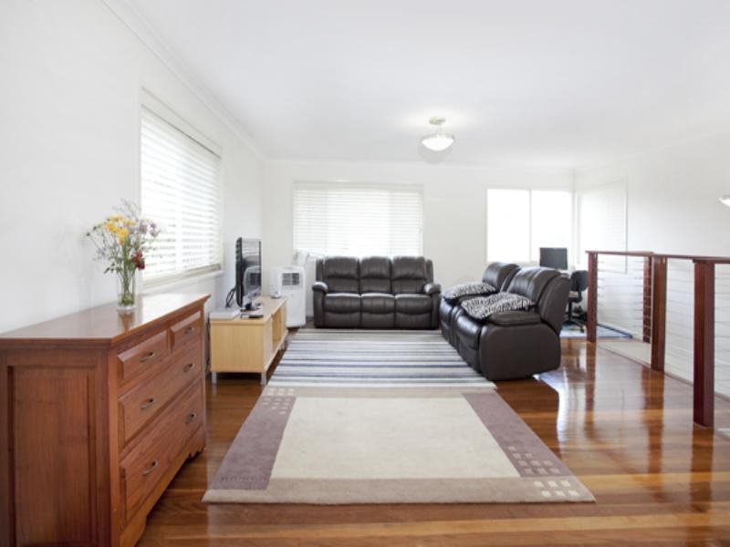 19 Morialta Street, Mansfield QLD 4122