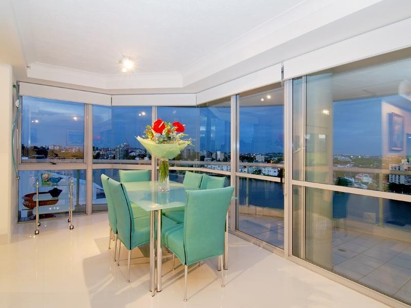 32/30 O’Connell Street, Kangaroo Point QLD 4169