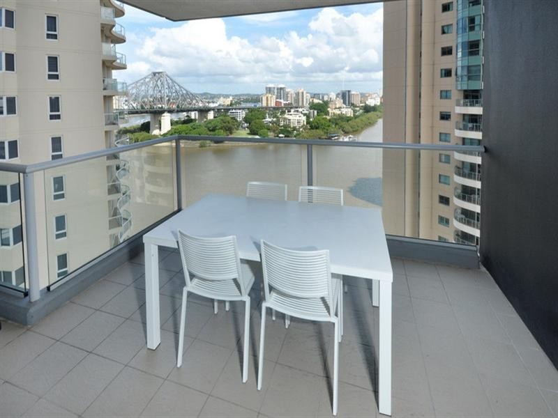 142/30 Macrossan Street, Brisbane QLD 4000
