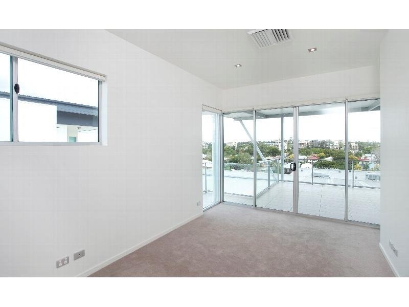 23/28 Ferry Road, West End QLD 4101