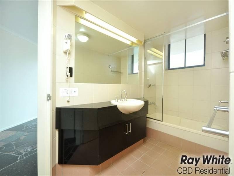 709/44 Ferry Street, Kangaroo Point QLD 4169