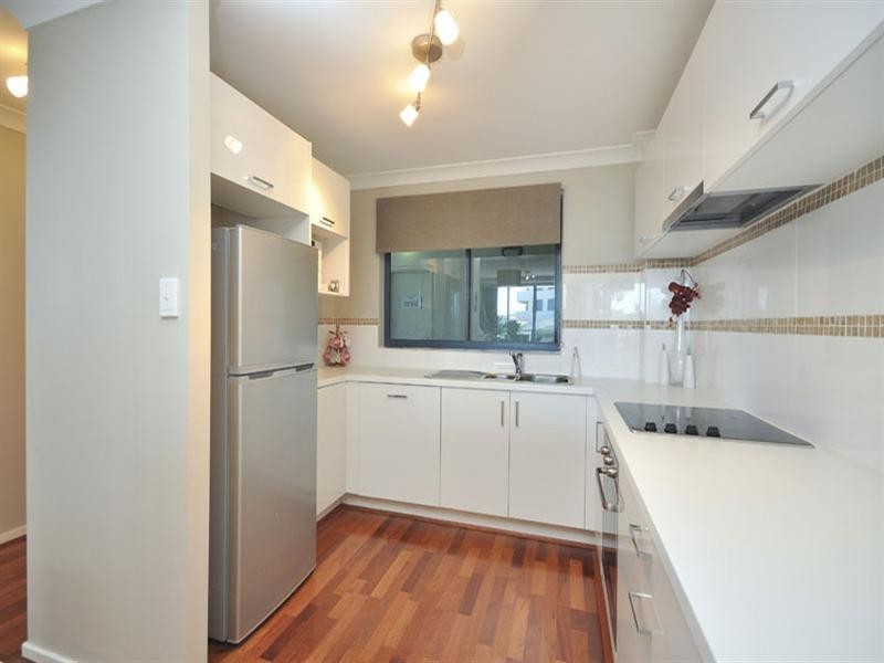 215/35 Prospect Street, Kangaroo Point QLD 4169