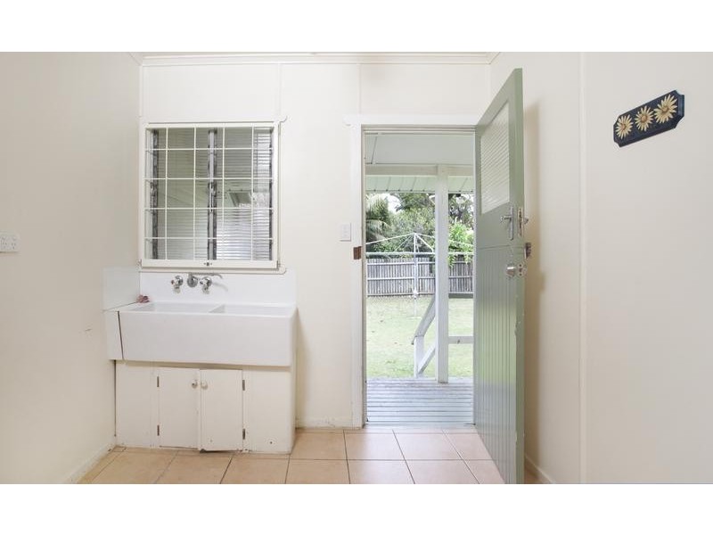 11 Strathdale Street, Aspley QLD 4034