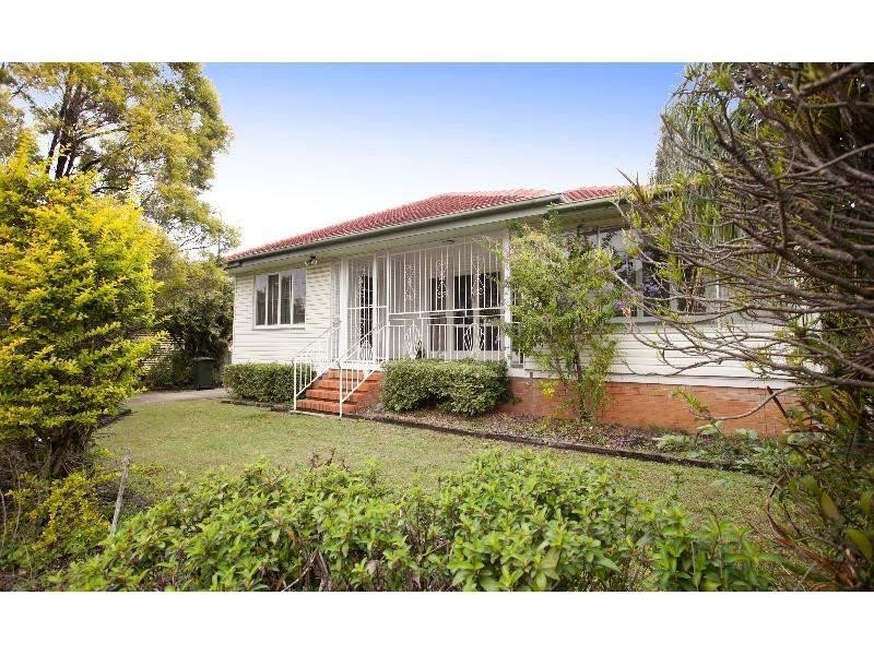 11 Strathdale Street, Aspley QLD 4034