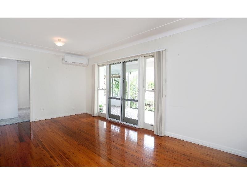 11 Strathdale Street, Aspley QLD 4034