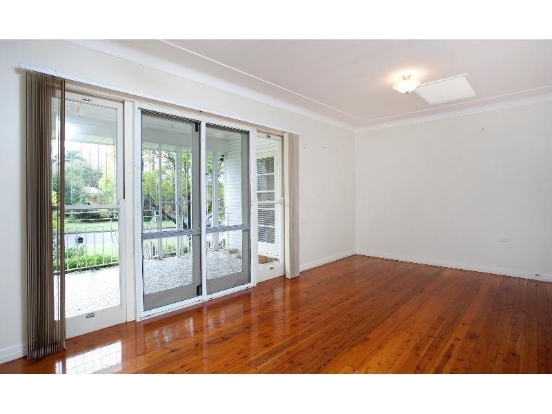 11 Strathdale Street, Aspley QLD 4034