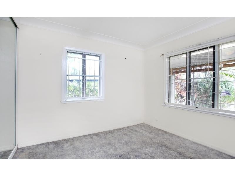 11 Strathdale Street, Aspley QLD 4034