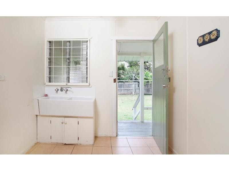 11 Strathdale Street, Aspley QLD 4034