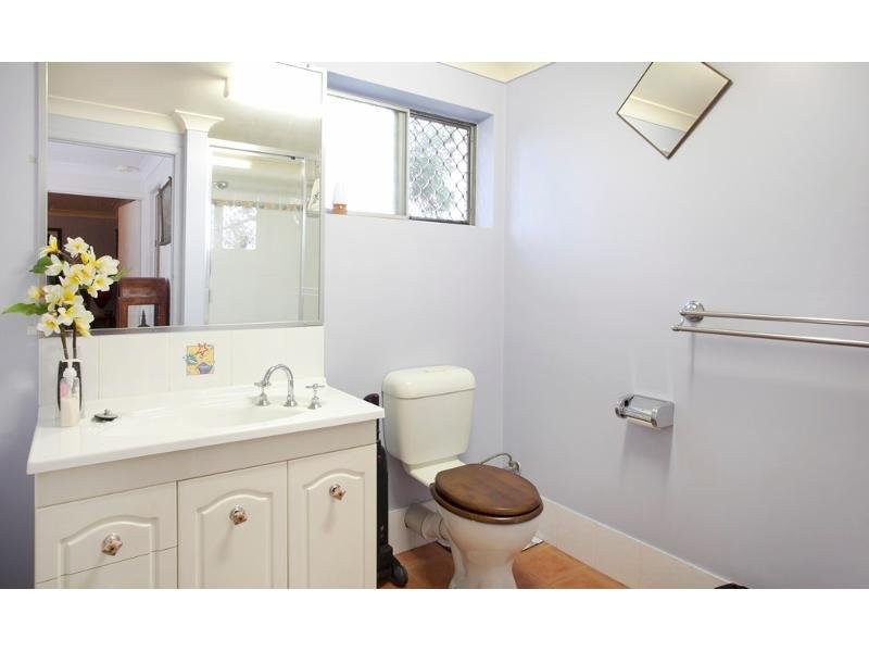 145 Greenmeadow Road, Mansfield QLD 4122