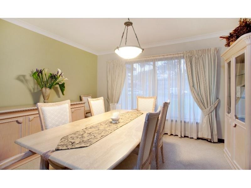 9 Bedwell Place, Mount Ommaney QLD 4074