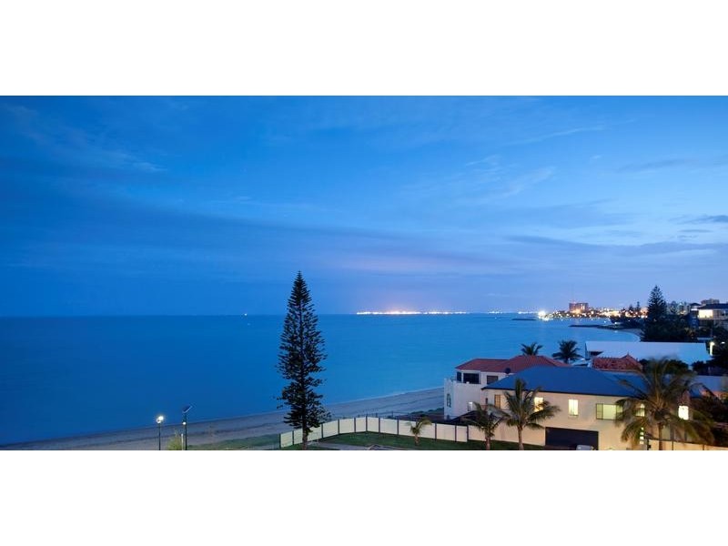 28/142 Prince Edward Parade, Scarborough QLD 4020