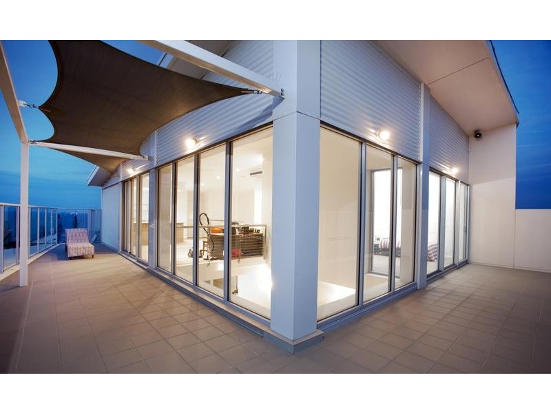 28/142 Prince Edward Parade, Scarborough QLD 4020