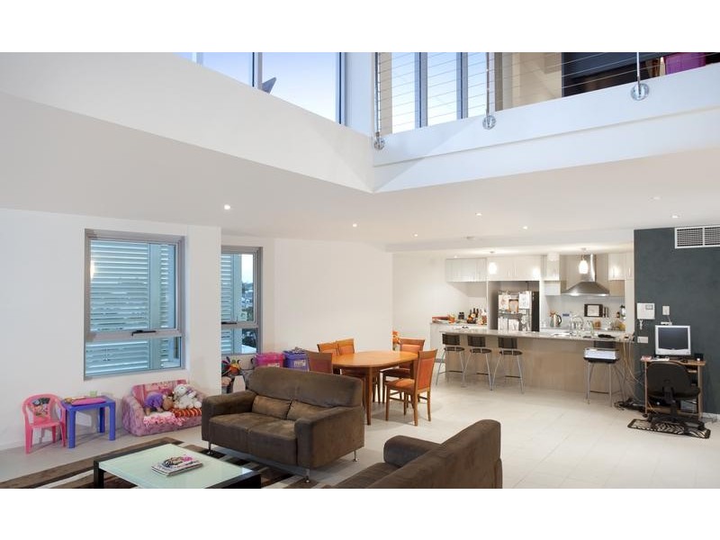 28/142 Prince Edward Parade, Scarborough QLD 4020