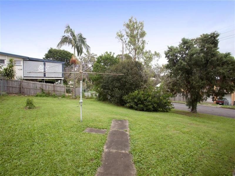 1 Sandra Street, Geebung QLD 4034