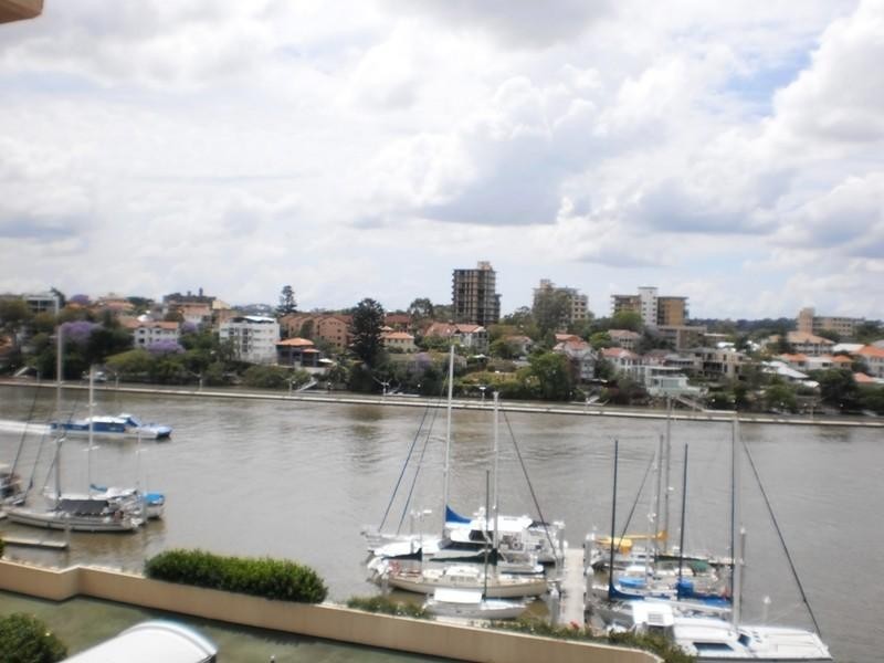 33/8 Goodwin Street, Kangaroo Point QLD 4169