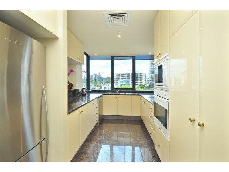 33/8 Goodwin Street, Kangaroo Point QLD 4169