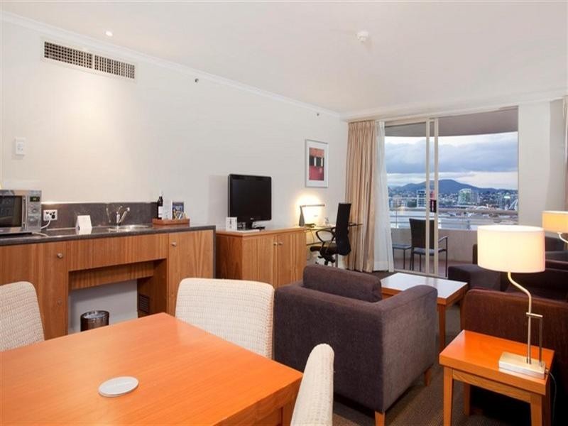 1015/1a Glenelg Street, South Brisbane QLD 4101