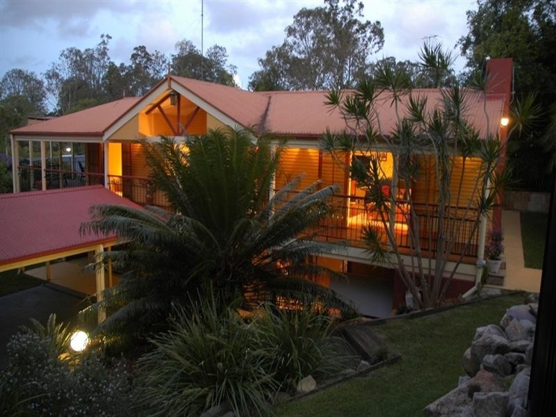 53 Kumbari Crescent, Mitchelton QLD 4053