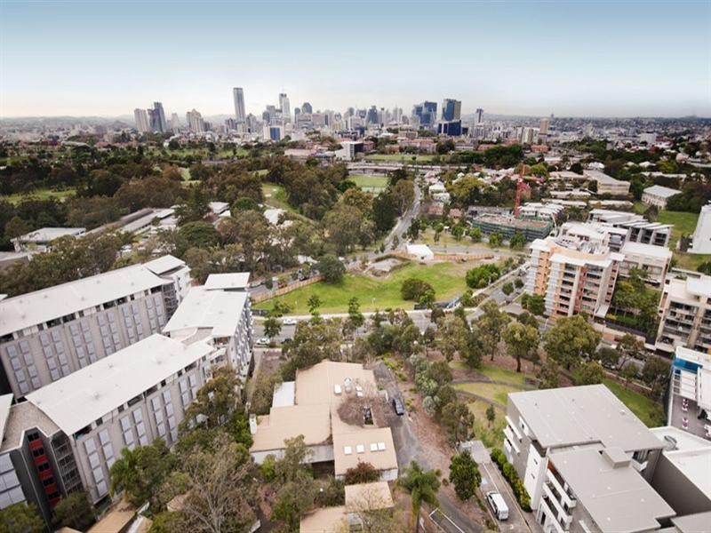 60 Blamey Street, Kelvin Grove QLD 4059