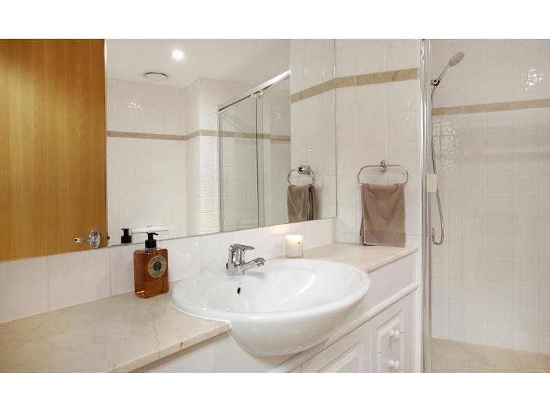 101/21 Pixley Street, Kangaroo Point QLD 4169