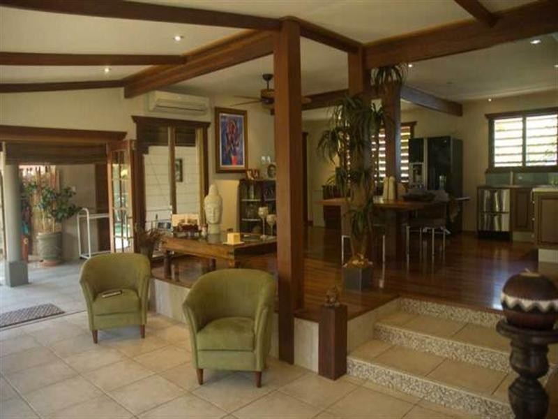 8 Hinkler Parade, Maroochydore QLD 4558