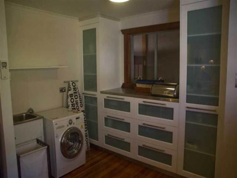 8 Hinkler Parade, Maroochydore QLD 4558