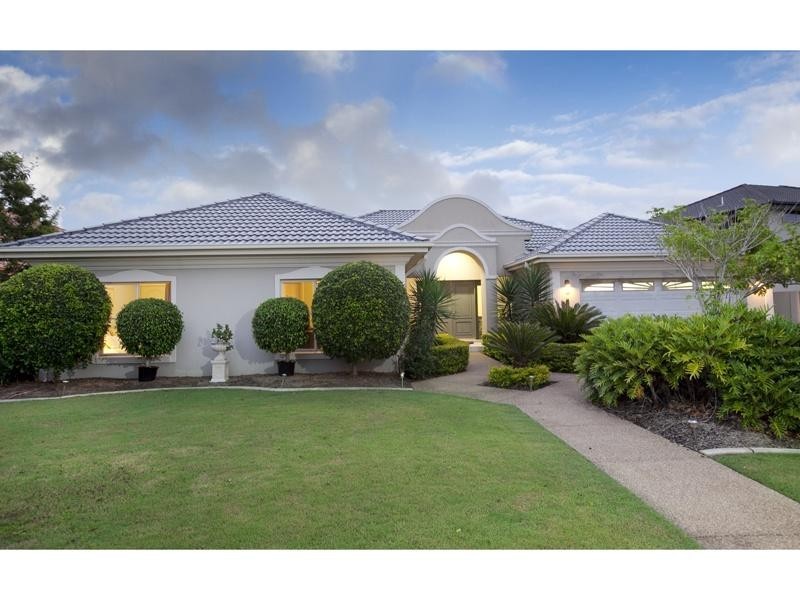 6 Windchimes Way, Hope Island QLD 4212