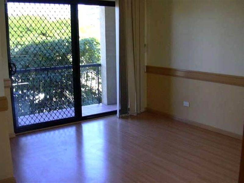 4/33 Duke Street, Kangaroo Point QLD 4169