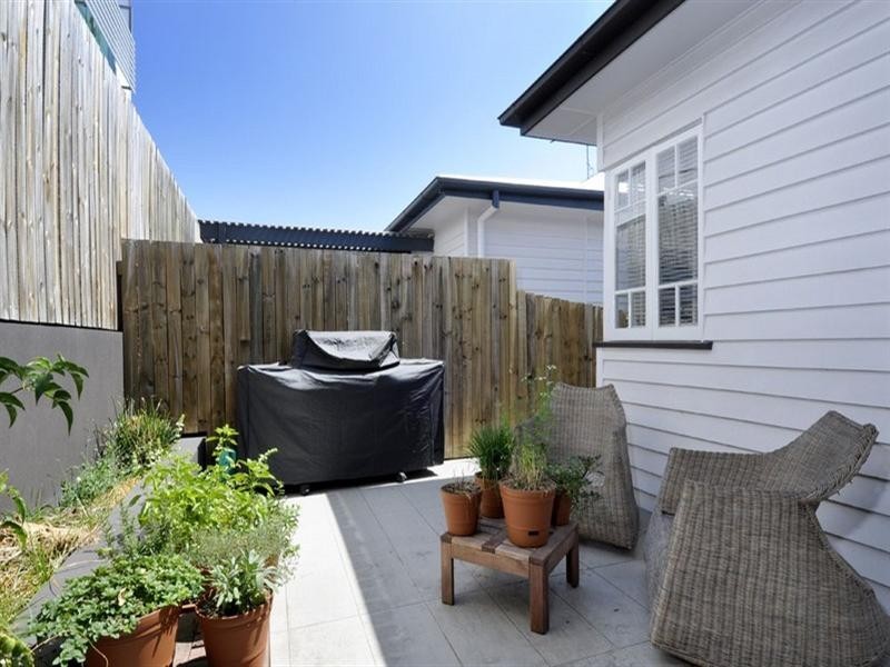 99 Lytton Road, Bulimba QLD 4171