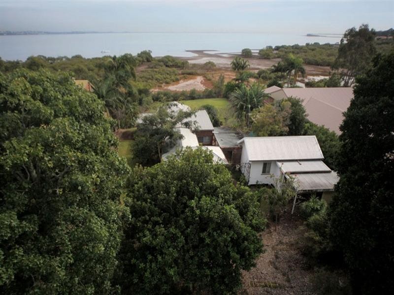 16 Beachcrest Road, Wellington Point QLD 4160