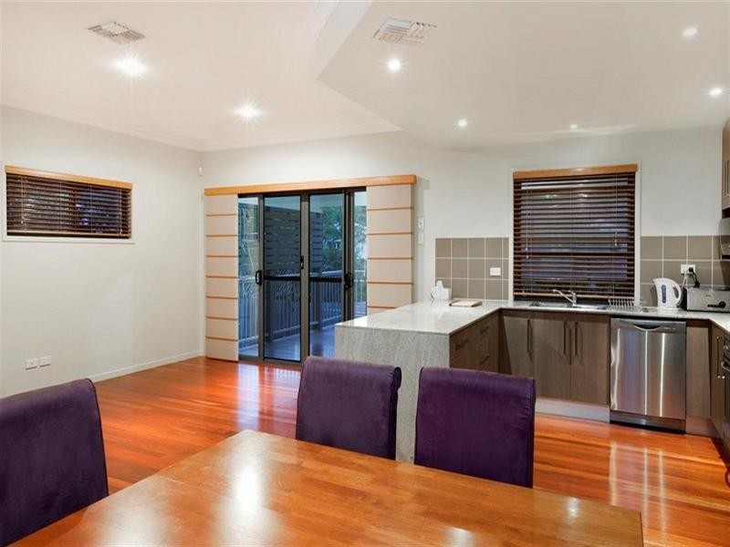 63 Broomfield, Taringa QLD 4068