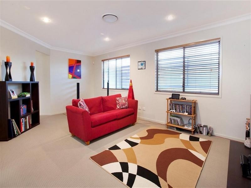 63 Broomfield, Taringa QLD 4068