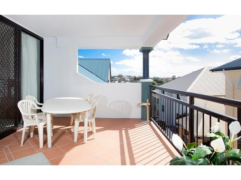 63/2 St Pauls Terrace, Spring Hill QLD 4000