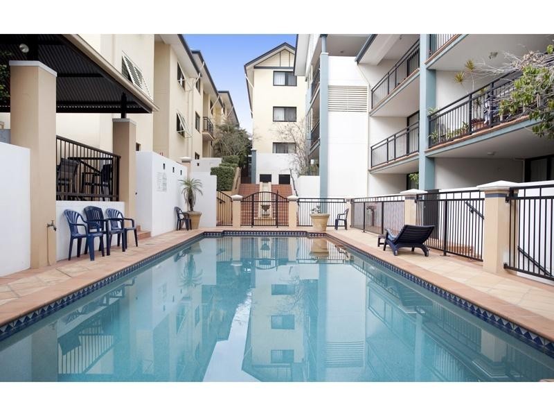 63/2 St Pauls Terrace, Spring Hill QLD 4000