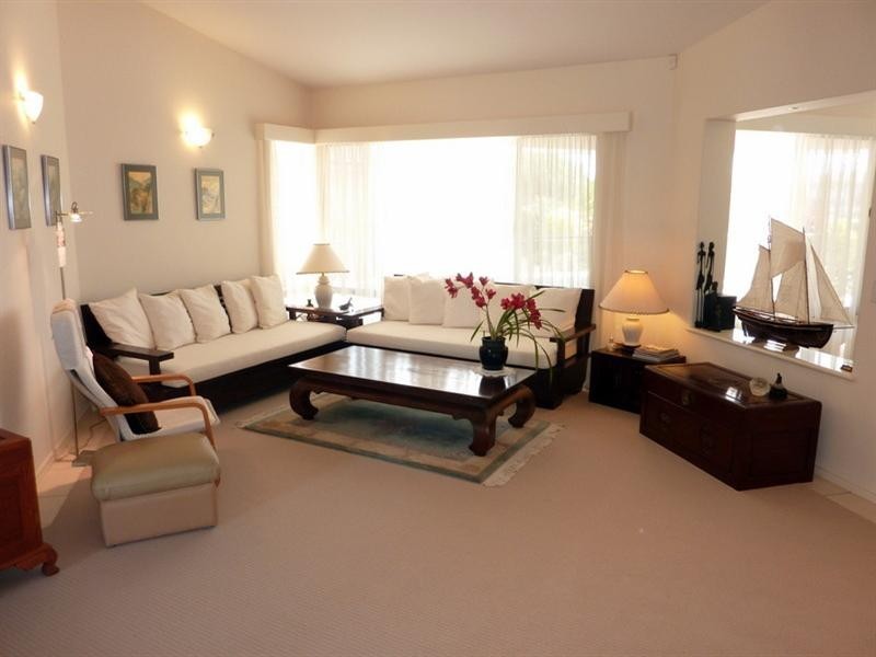 1 Windchimes Way, Hope Island QLD 4212