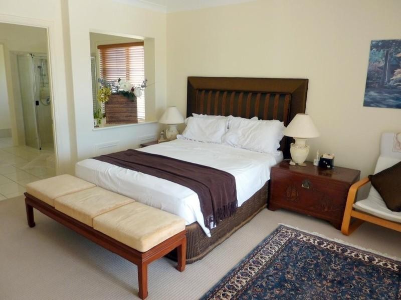 1 Windchimes Way, Hope Island QLD 4212