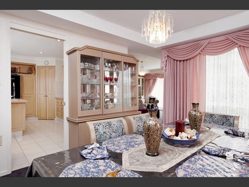 21 Woolner Place, Mount Ommaney QLD 4074