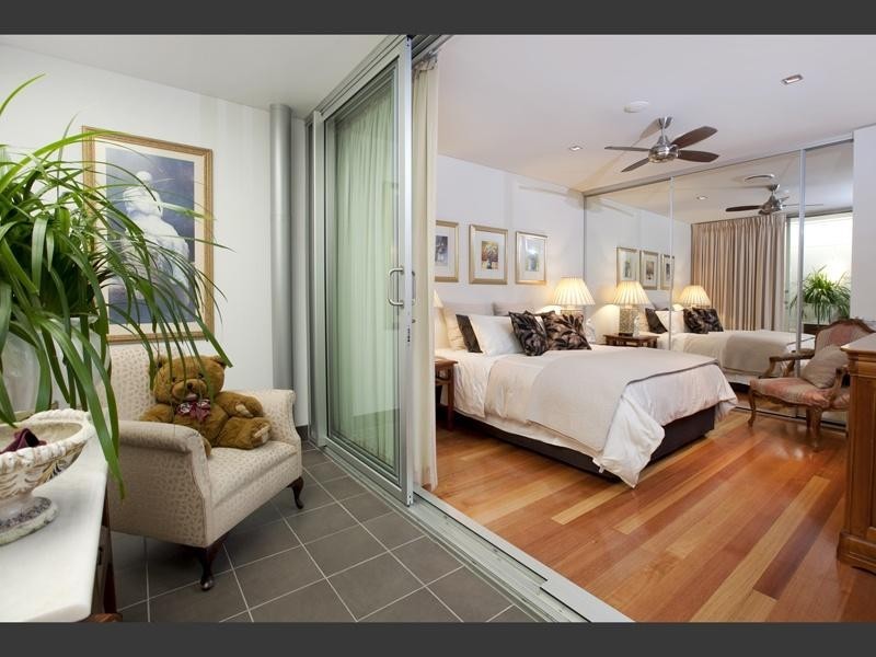 2/238 Old Cleveland Road, Coorparoo QLD 4151